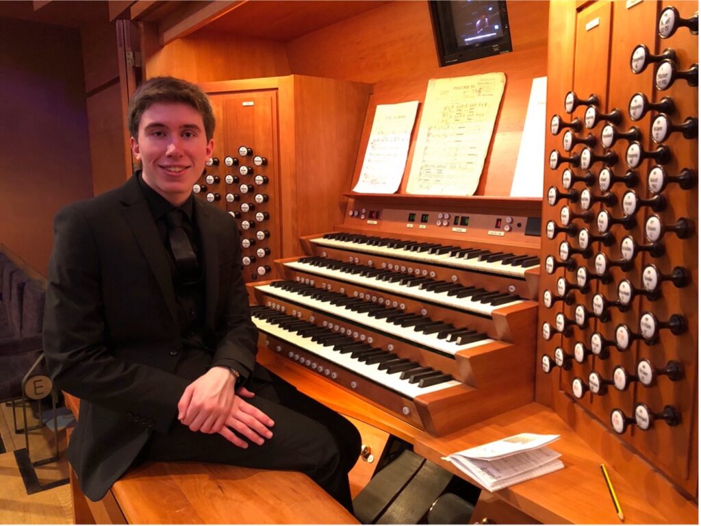 Friday Lunchtime Organ Music: Alexander Wilton - St Michael & All Angels