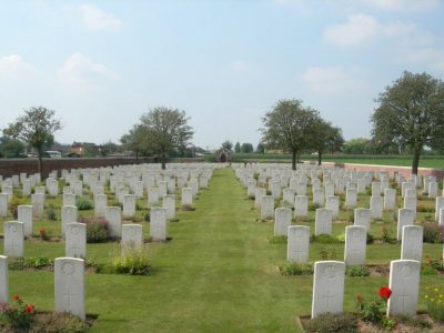 rowe_Reninghelst-New-Military-Cemetery-768x576